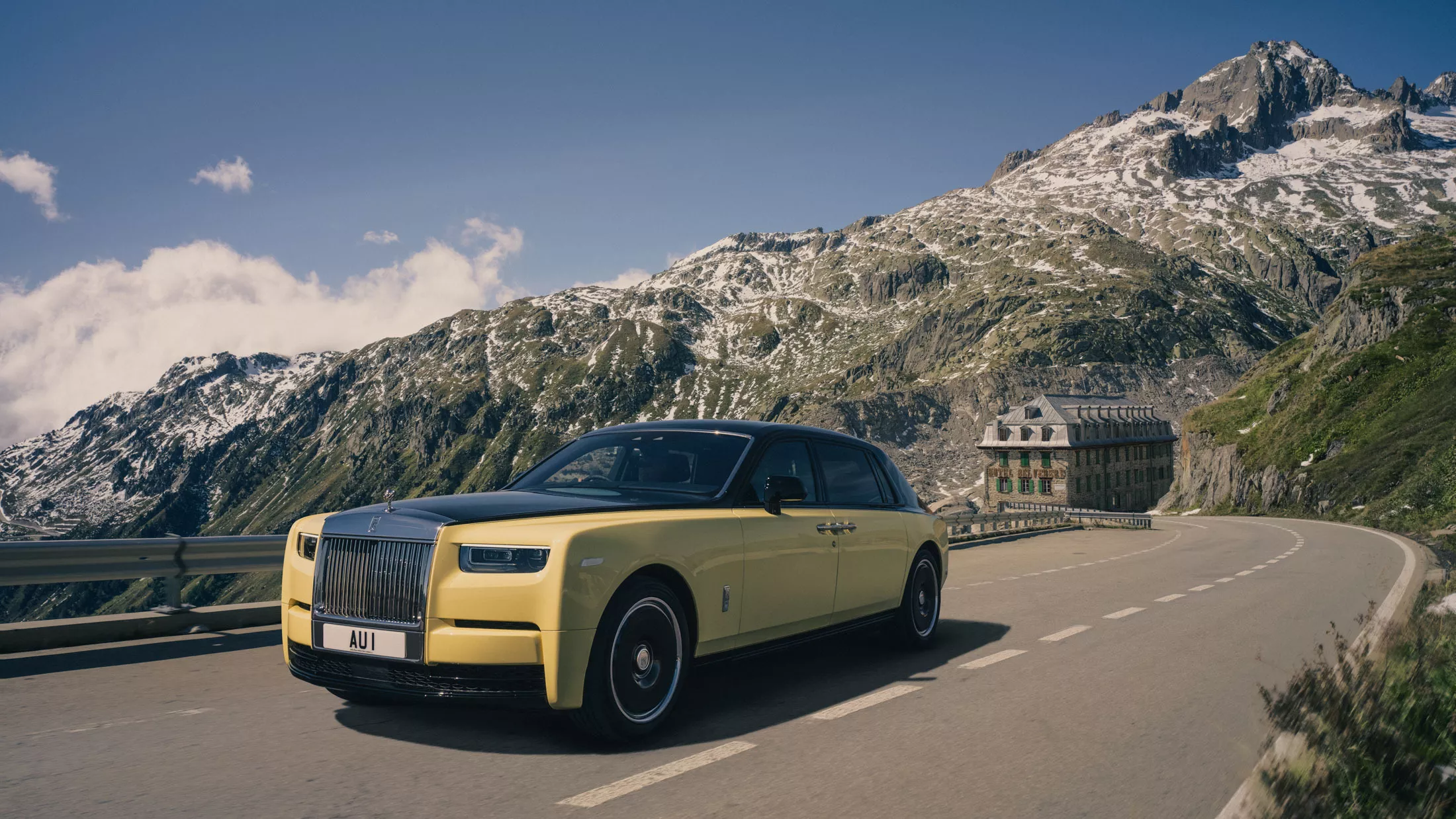 Rolls Royce Goldfinger Phantom